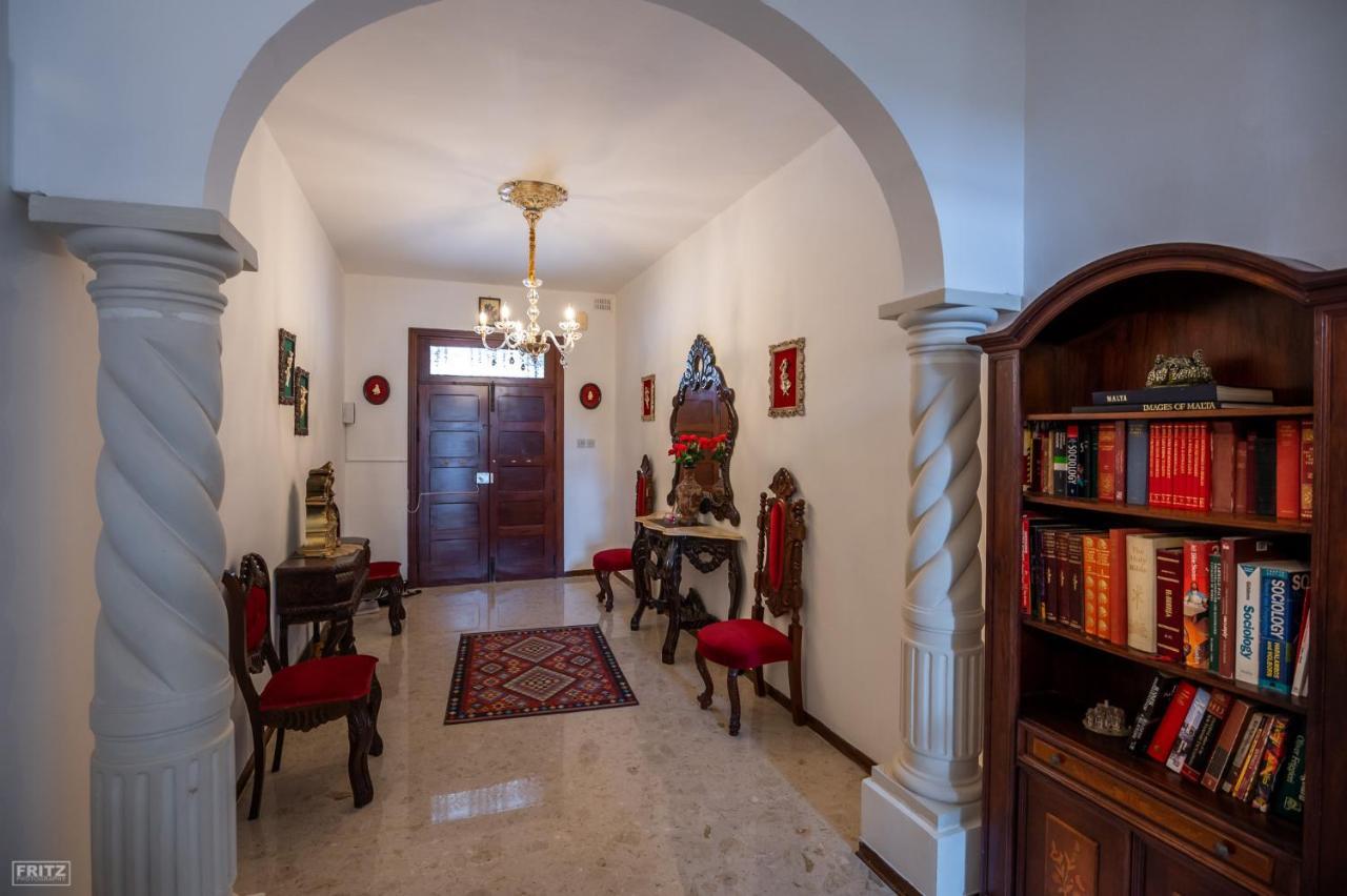 Close To Airport - Private Room With Private Bathroom Adults Only Gudja Exterior foto